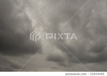 Rain clouds Yuetsu Guerrilla heavy rain 55054495