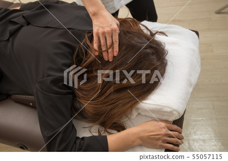 Manipulation, massage 55057115