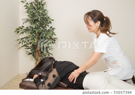 Manipulation, massage 55057394