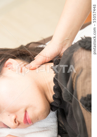 Manipulation, massage 55057448