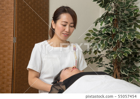 Manipulation, massage 55057454