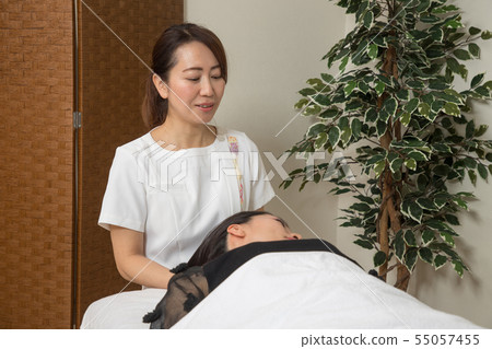 Manipulation, massage 55057455