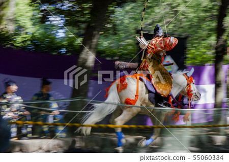 評審觀看流鏑馬比賽（白馬背影） 55060384