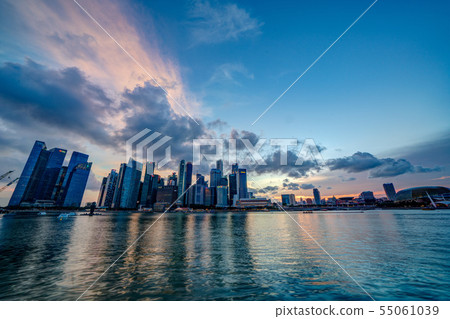 Evening scenery in Singapore 55061039