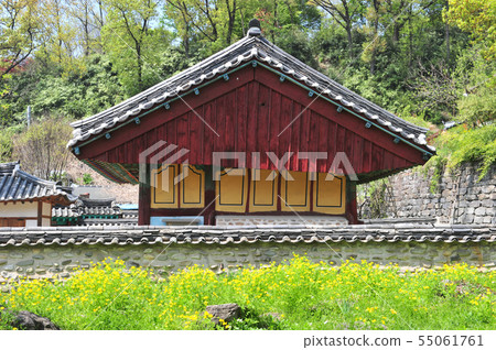 Side and fence of Jeonju Hyanggyo 55061761