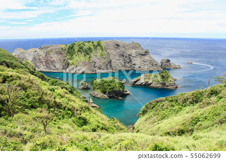 Hirizo Beach as seen from Minamiizu-Ai Beach Hirizo Beach as seen from Minamiizu-Ai Beach 55062699