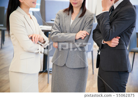 Meeting meeting woman male business office Meeting meeting woman male business office 55062875