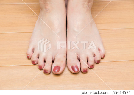 足部治療 55064525