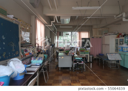 Health room where there is no one 55064839