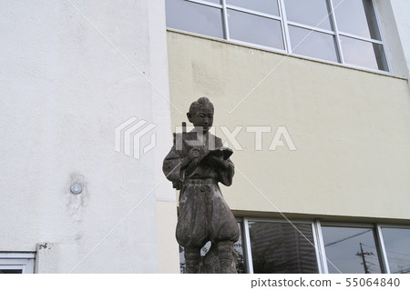 Ninomiya Kinjiro statue 55064840