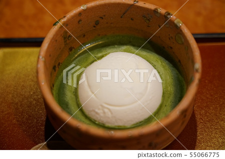 Vanilla Ice and Matcha 55066775