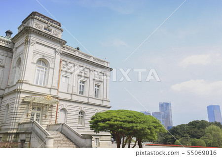 東京，賓館赤坂Riyakyu從西側看的主要花園 55069016