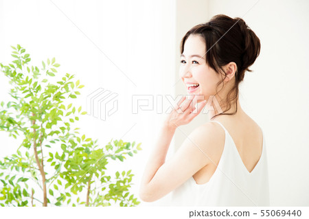 Beauty woman skincare beauty young woman Beauty woman skincare beauty young woman 55069440