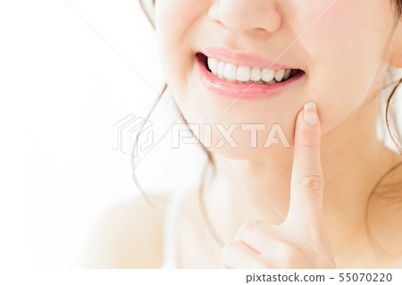 美容女人牙齒美白口腔護理皮膚護理美容年輕女子美容 55070220