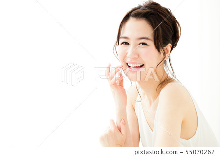 美容女人牙齒美白口腔護理皮膚護理美容年輕女子美容 55070262