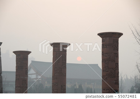 早上的Daijian寺（中國西安） 55072481