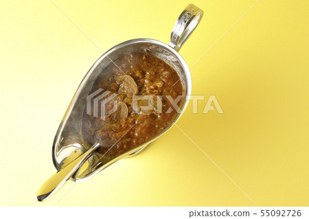 Hot curry sauce 55092726