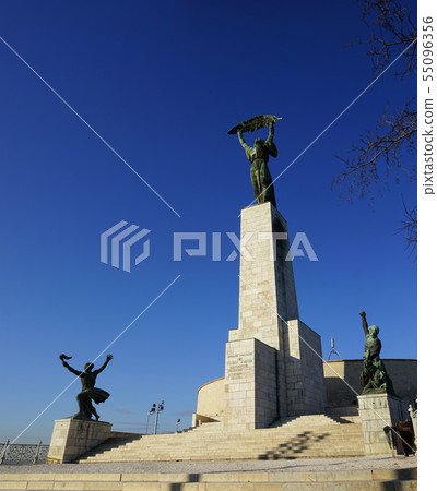 Guerert hill 55096356