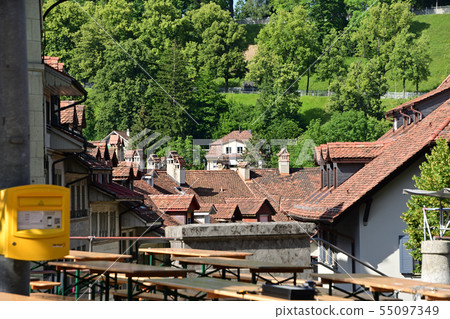 伯爾尼的屋頂有瑞士磚屋頂 55097349