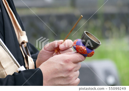 A monk who makes a hail at the graveyard A monk who makes a hail at the graveyard 55099249