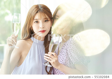 Woman lifestyle party Woman lifestyle party 55102084