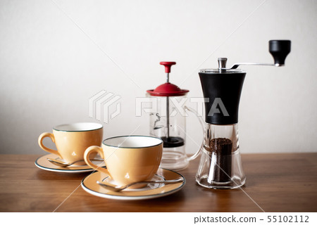 Coffee time mill and press and cup two a-1 Coffee time mill and press and cup two a-1 55102112