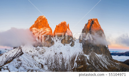 Beautiful autumn landscape in the Dolomites mountains. 55104971