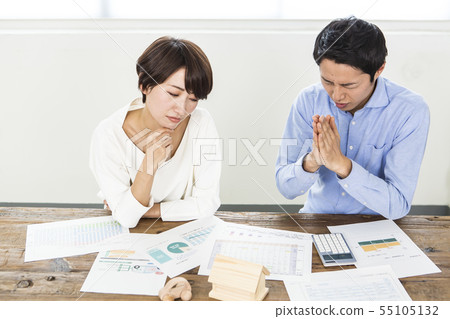 Insurance sales 55105132