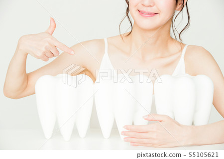 牙齒美白口腔護理美容女性年輕女士美容 55105621