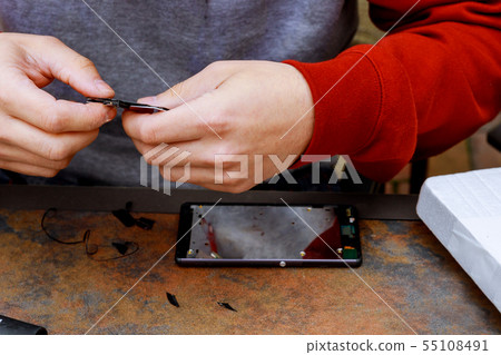 Service and repair service for smartphone with 55108491