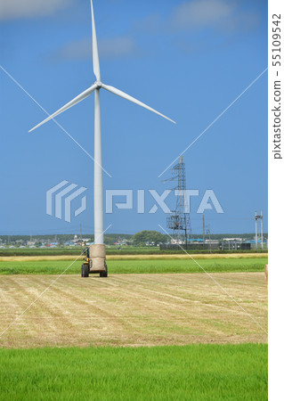 採取農場工作的夏天風景收穫草和在北海道的Esashi-cho製作牧場卷 55109542