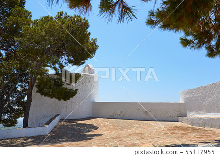 Typical whitewashed houses in village 55117955