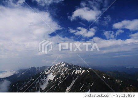 Southern Alps Shiramine Miyama Tent Longitudinal View From the summit of Mt. Kitadake Southern Alps Shiramine Miyama Tent Longitudinal View From the summit of Mt. Kitadake 55123659
