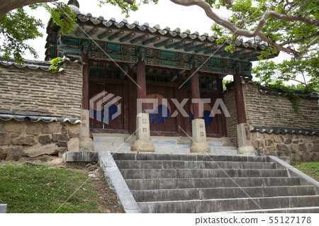 Chongshan Seowon入口處的創新 55127178