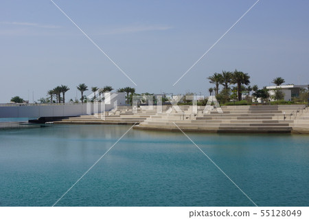 阿布扎比盧浮宮阿布扎比周圍的風景 55128049