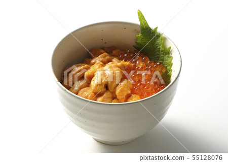 Bowl of rice dumplings 55128076