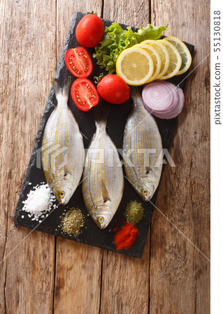 Preparation for cooking Sarpa salpa fish with Preparation for cooking Sarpa salpa fish with 55130818