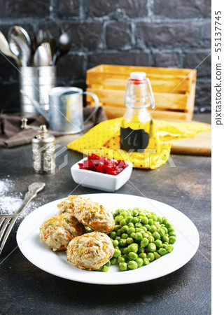 cutlets with peas cutlets with peas 55137745