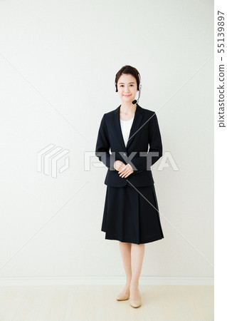 女性經營者電話中心辦公室女商人小姐 55139897