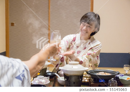 溫泉旅行情侶旅遊溫泉餐場面Kamishu牛肉 55145063