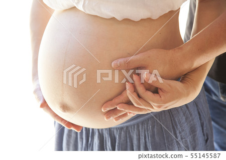 Maternity photo 55145587