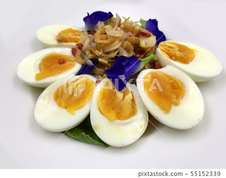 Ketogenic foods that less carbohydrates and 55152339