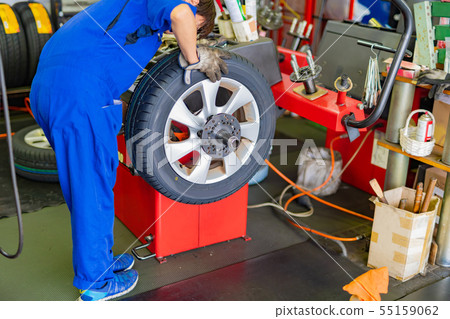 輪胎更換工作車一箱車 55159062