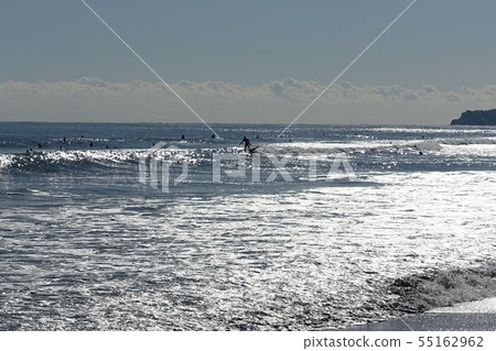 Surfing (fishing shore coast) Surfing (fishing shore coast) 55162962