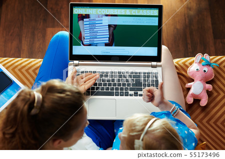 mother and daughter subscribing to computer courses website mother and daughter subscribing to computer courses website 55173496