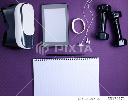 VR glasses, fitness stuff, tablet PC and notebook with pen 55174671