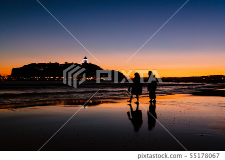 Dusk of Enoshima 55178067