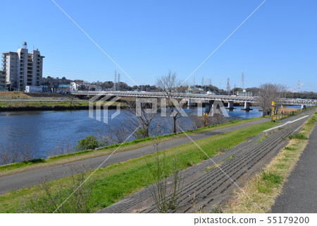 Otsuna Bridge and Tsurumi River (Yokohama City Kohoku Ward Tsunashima) 55179200
