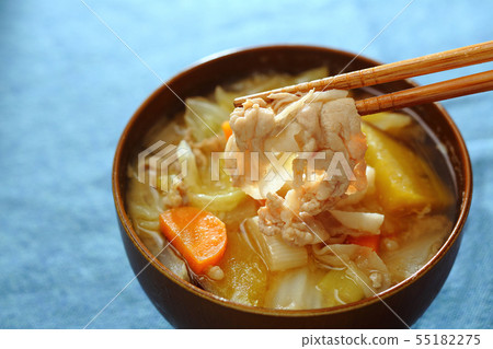 Pork soup Miso soup 55182275
