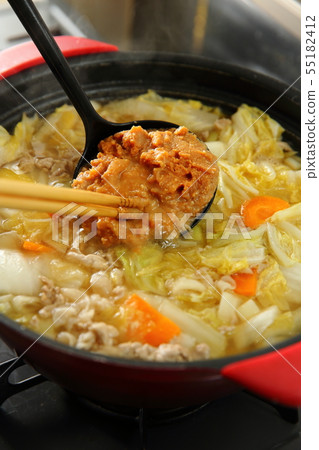 Pork soup cooking process Pork soup cooking process 55182412